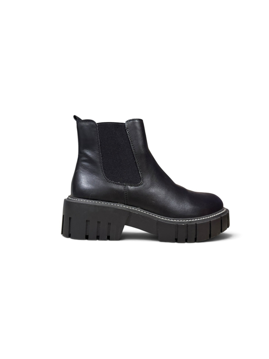 Madden Girl Shoes - Madden Girl Karley Black Chelsea Boots Women’s 8.5 Chunky Lug Platform Ankle